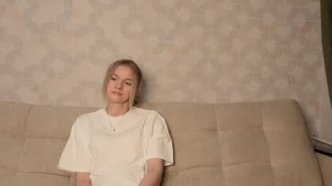 Snapshot of adahunnewell chatting on 22, 5, 2026 im Hanna online show from 22, 5, 2026