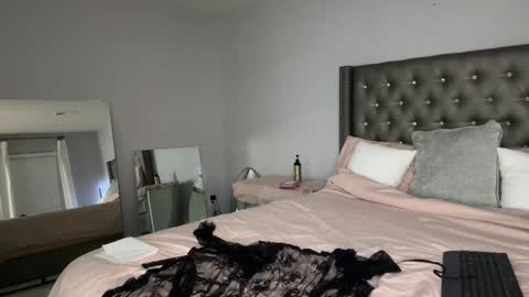 Snapshot of adalinestar chatting on 3, 2, 2025 Adaline Star Busty Beauty online show from 3, 2, 2025