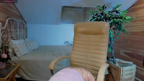 Adalyn online show from 4, 4, 2026