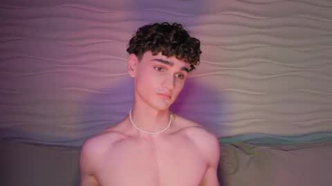 Adam online show from 17, 9, 2025