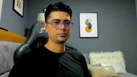 Snapshot of adam_clarke chatting on 1, 5, 2026 adam clarke online show from 1, 5, 2026