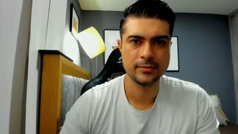 Snapshot of adam_clarke chatting on 19, 5, 2026 adam clarke online show from 19, 5, 2026