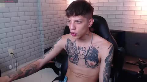 Snapshot of adam_hard_ chatting on 7, 1, 2025 Adam online show from 7, 1, 2025