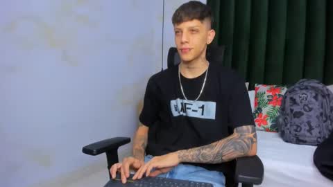 Snapshot of adam_hard_ chatting on 16, 1, 2025 Adam online show from 16, 1, 2025