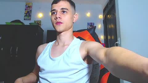 adam hot11 online show from 1, 4, 2026