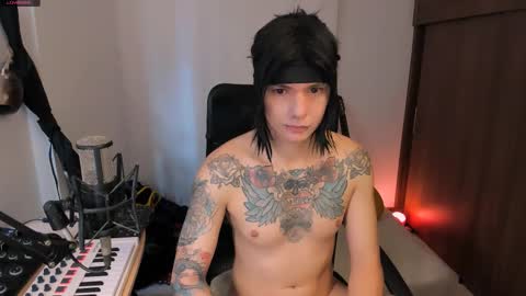 Snapshot of adam_rocket chatting on 14, 10, 2025 Adam online show from 14, 10, 2025