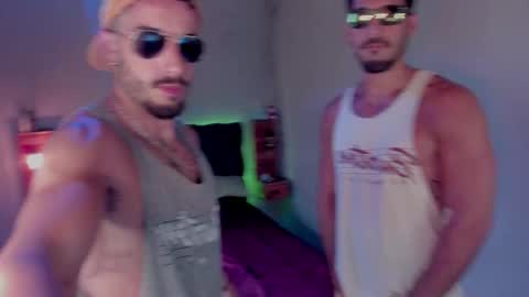 Snapshot of adam_scar chatting on 1, 10, 2025 Hello welcome 3 online show from 1, 10, 2025