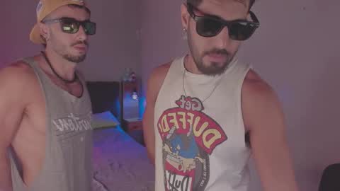 Snapshot of adam_scar chatting on 25, 11, 2025 Hello welcome 3 online show from 25, 11, 2025