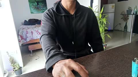 Adam Valencia online show from 12, 1, 2026