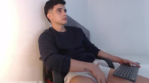 Hello guys excuse my absence I will be absent for several days for health reasons I hope you understand thank you very much. online show from 15, 12, 2025