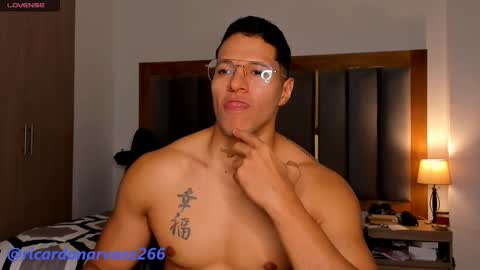 adambrocs1 online show from 22, 1, 2025