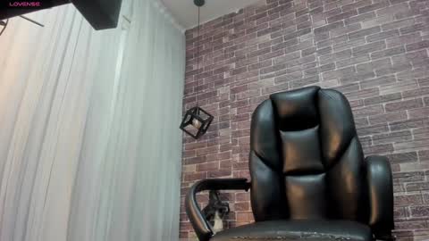 Snapshot of adamcoox chatting on 4, 12, 2024 Adam online show from 4, 12, 2024