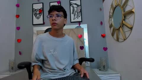 Adams Bobby online show from 25, 2, 2026