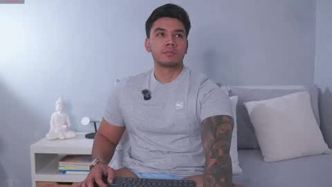 Snapshot of adan_johns chatting on 5, 6, 2026 Adan Johns online show from 5, 6, 2026