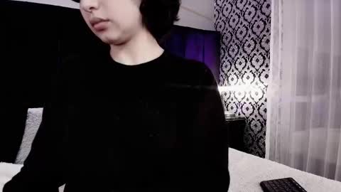 Ade  online show from 30, 10, 2025