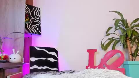 Snapshot of adelarangel chatting on 1, 8, 2026 Adela Rangel START Mon to Sat from 3pm - 9pm COL time online show from 1, 8, 2026