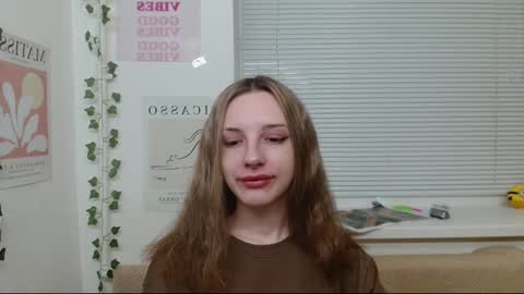 Snapshot of adele0_0 chatting on 4, 1, 2025 Adele online show from 4, 1, 2025