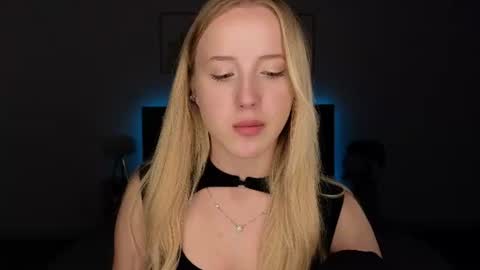 Snapshot of adele_armas chatting on 6, 7, 2026 Adele online show from 6, 7, 2026
