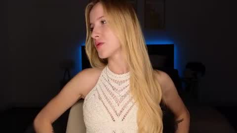 Snapshot of adele_armas chatting on 17, 7, 2026 Adele online show from 17, 7, 2026