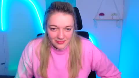 Snapshot of adele_missu chatting on 14, 11, 2025 Adele online show from 14, 11, 2025