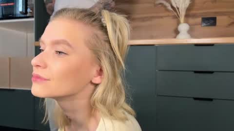 Adele Nick online show from 20, 3, 2026