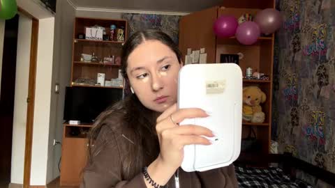 Snapshot of adeleapel chatting on 26, 2, 2026 Poly online show from 26, 2, 2026