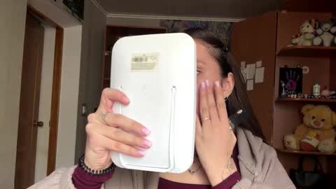 Snapshot of adeleapel chatting on 26, 3, 2026 Poly online show from 26, 3, 2026