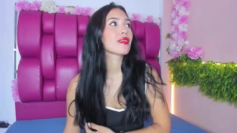 Snapshot of adelefoxx chatting on 10, 11, 2025 AdeleFoxx online show from 10, 11, 2025