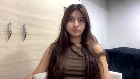 adellein foxx online show from 10, 10, 2025