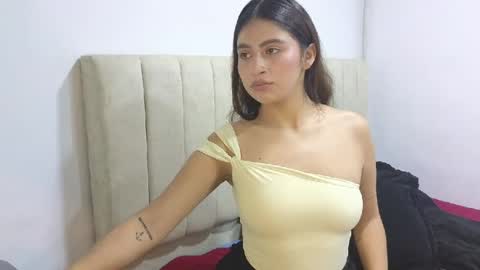 Snapshot of adelein_foxxx chatting on 9, 7, 2026 adellein foxx online show from 9, 7, 2026