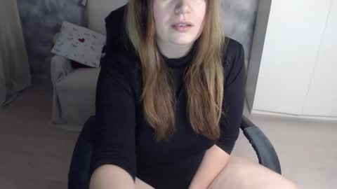 Snapshot of adelinalawson chatting on 24, 11, 2025 adelinalawson online show from 24, 11, 2025