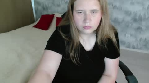 Snapshot of adelinalawson chatting on 9, 7, 2026 adelinalawson online show from 9, 7, 2026