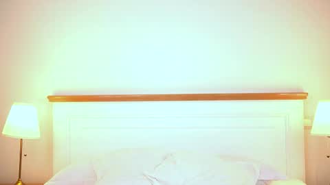 Snapshot of adelineking chatting on 18, 6, 2026 Ade online show from 18, 6, 2026