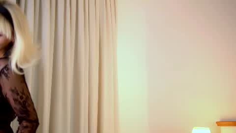 Snapshot of adelineking chatting on 22, 6, 2026 Ade online show from 22, 6, 2026
