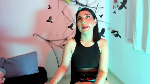 Snapshot of adellelennox_cg chatting on 3, 11, 2025 Adelle online show from 3, 11, 2025