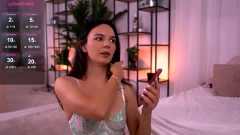 Adelle online show from 11, 10, 2025