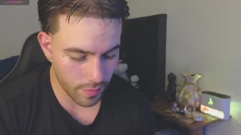 Snapshot of ades_lowe chatting on 17, 6, 2026 Ades online show from 17, 6, 2026