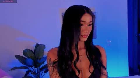 Isabellafirst online show from 16, 9, 2025