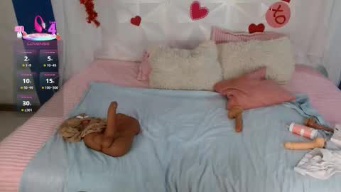 adisson_petite1 online show from 16, 2, 2026