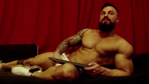 Adonis online show from 14, 12, 2025