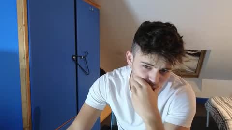 Snapshot of adr_twink chatting on 23, 10, 2025 ADR Twink online show from 23, 10, 2025