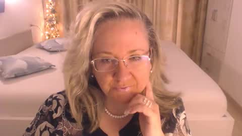 Snapshot of adrena_ chatting on 15, 5, 2026 Cryna online show from 15, 5, 2026