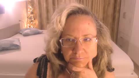 Snapshot of adrena_ chatting on 12, 6, 2026 Cryna online show from 12, 6, 2026