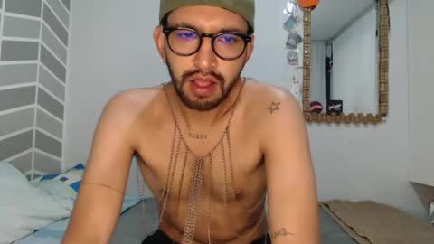 Snapshot of adrian_falcon chatting on 30, 4, 2026 Adrian Falcon online show from 30, 4, 2026