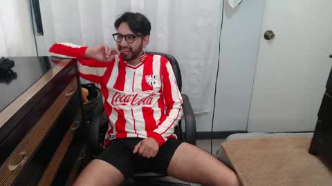 Snapshot of adrian_falcon chatting on 9, 5, 2026 Adrian Falcon online show from 9, 5, 2026