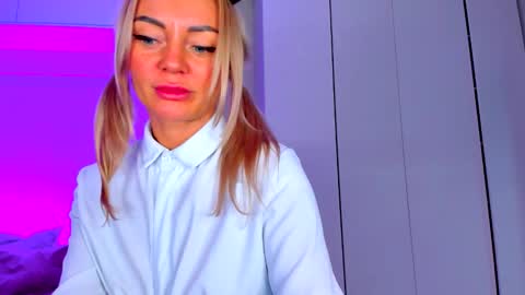 Adriana online show from 2, 2, 2026