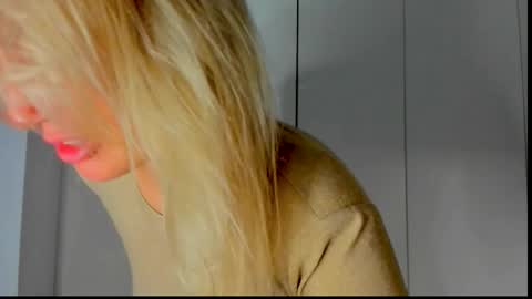 Adriana online show from 7, 6, 2026
