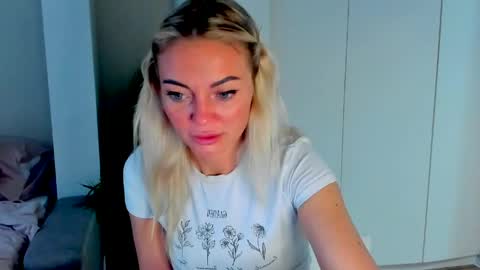 Adriana online show from 8, 6, 2026