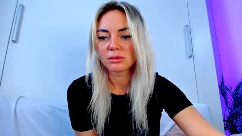 Adriana online show from 5, 7, 2026