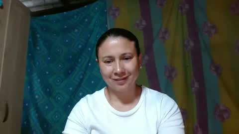 Snapshot of adrianatellez chatting on 6, 1, 2025 Adriana Tellez online show from 6, 1, 2025